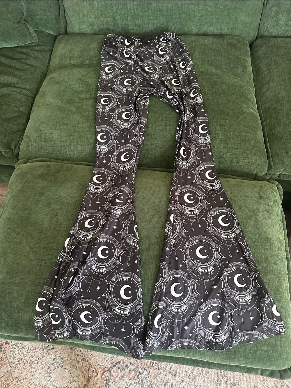 Women’s Moon-Print Flared Leggings